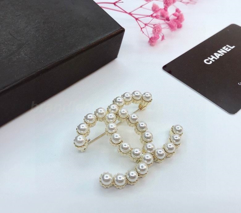 Chanel Brooch 374